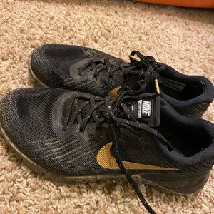 Womens Nike metcon 3- size 7